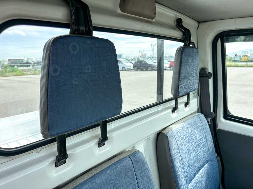2000 Mitsubishi Minicab