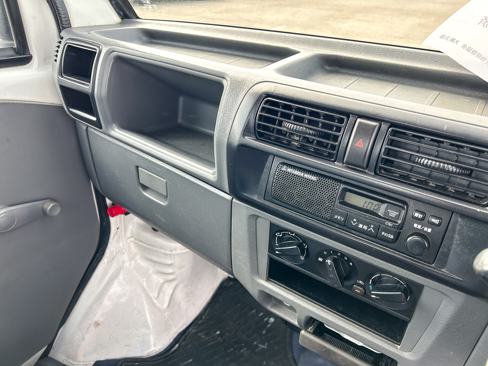 2000 Mitsubishi Minicab