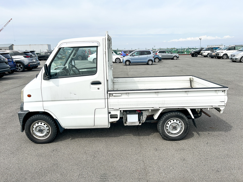 2000 Mitsubishi Minicab, Kei Truck, 25 643 km