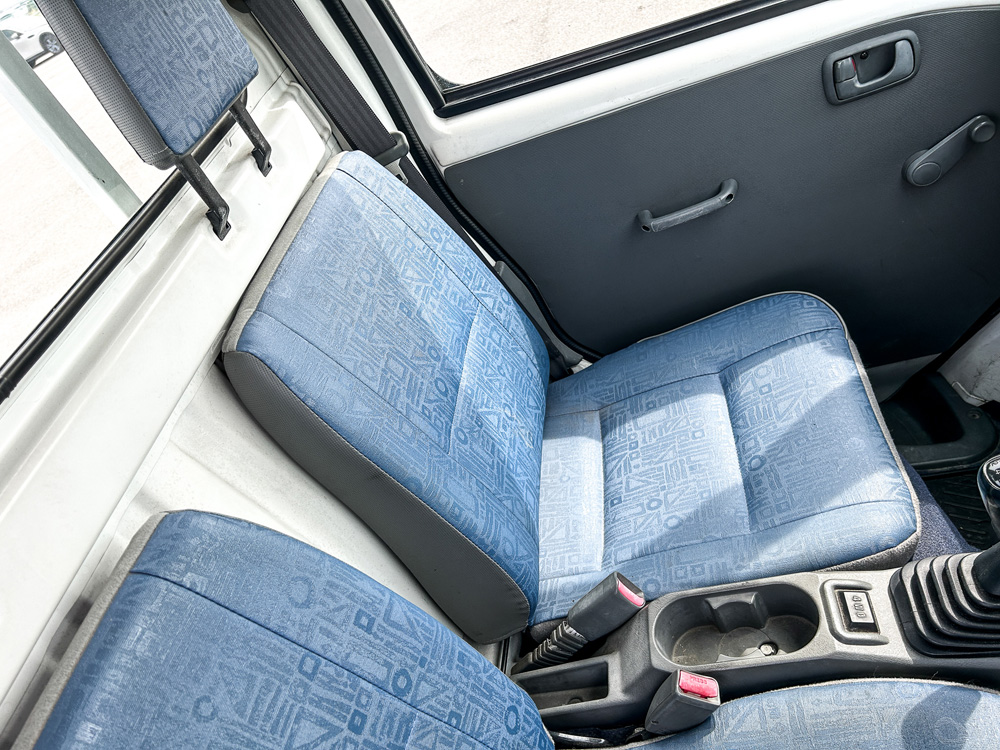 2000 Mitsubishi Minicab