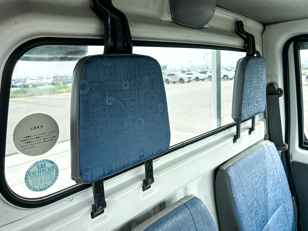 2000 Mitsubishi Minicab