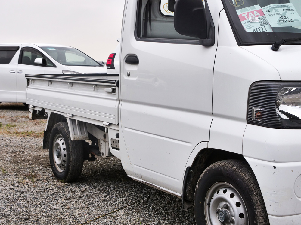 2000 Mitsubishi Minicab