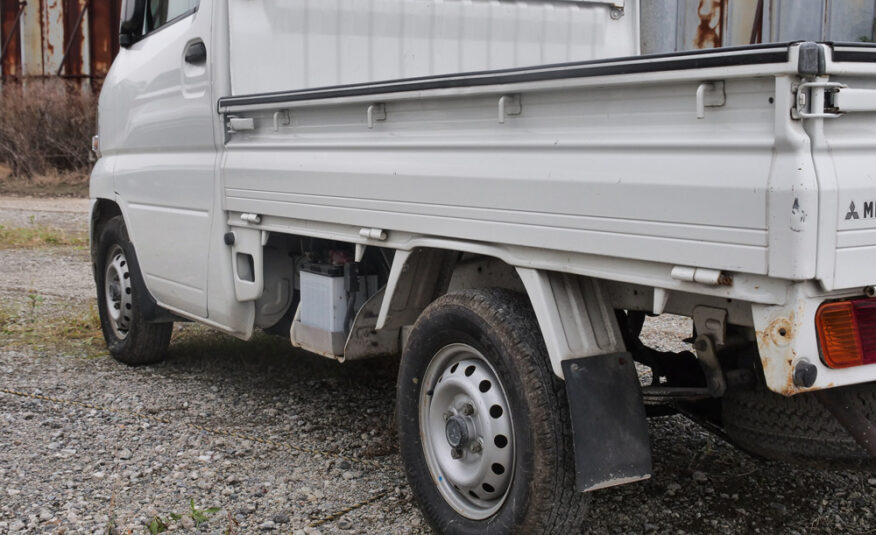 2000 Mitsubishi Minicab