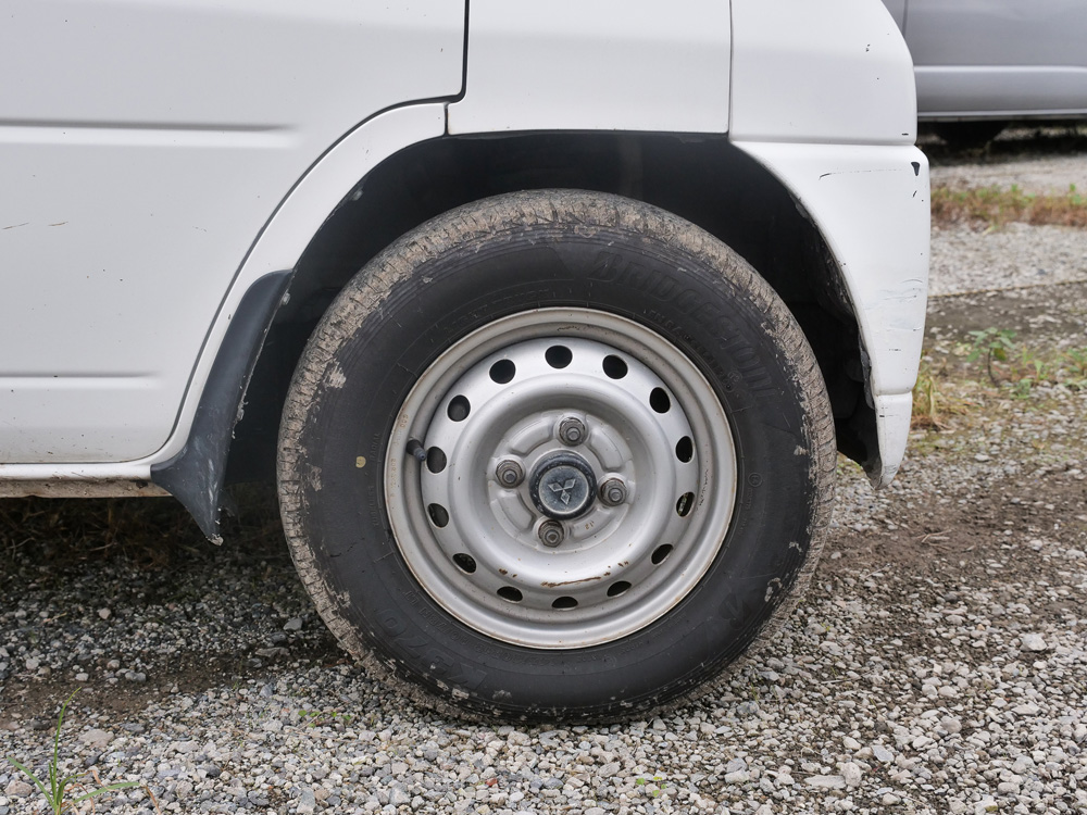 2000 Mitsubishi Minicab