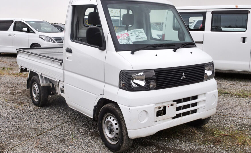 2000 Mitsubishi Minicab