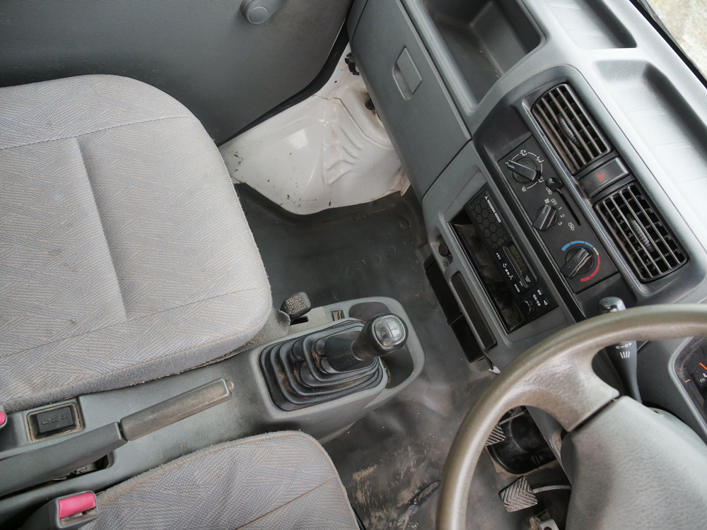 2000 Mitsubishi Minicab