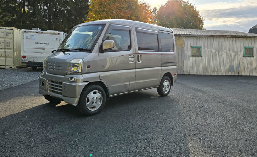 1999 Mitsubishi Town Box