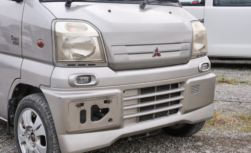 2000 Mitsubishi Town Box, Silver, Kei Van For Sale Quebec