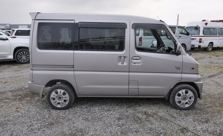 2000 Mitsubishi Town Box, Silver, Kei Van For Sale Quebec