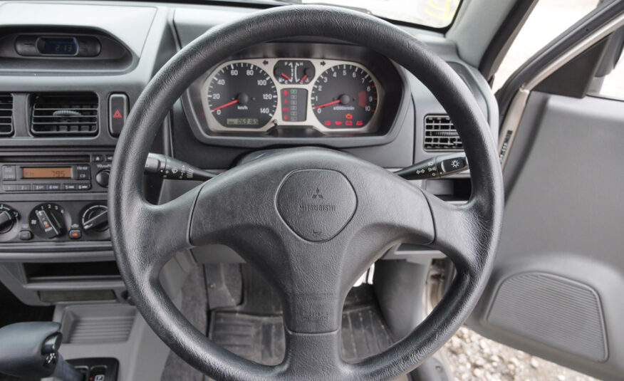 2000 Mitsubishi Pajero Mini