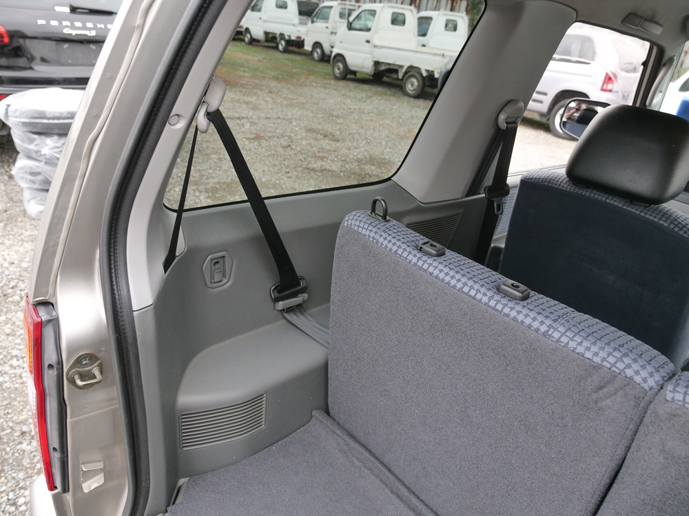 2000 Mitsubishi Pajero Mini
