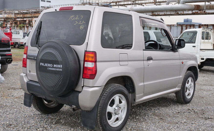 2000 Mitsubishi Pajero Mini Kei