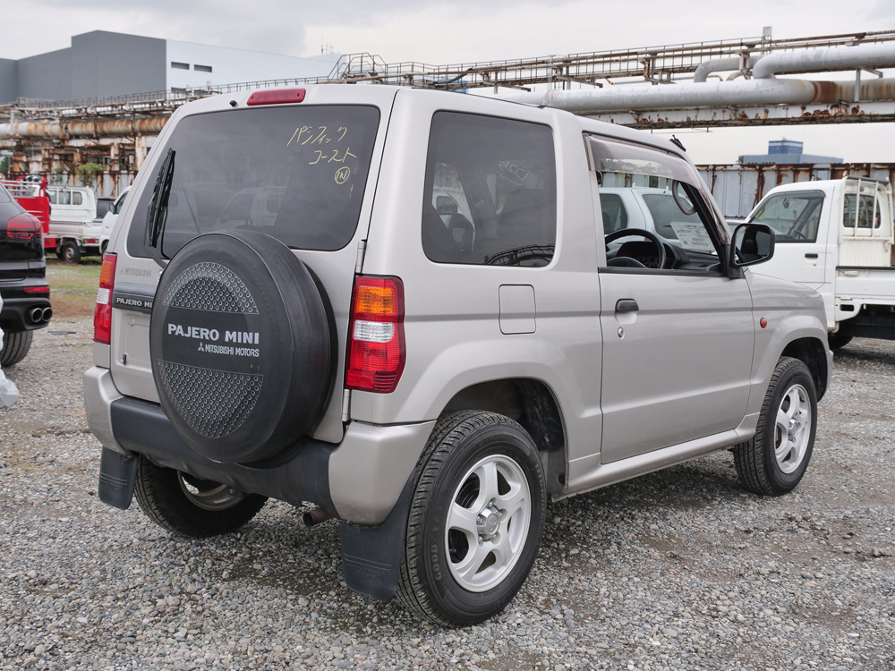 2000 Mitsubishi Pajero Mini Kei