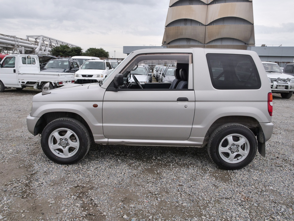 2000 Mitsubishi Pajero Mini Kei