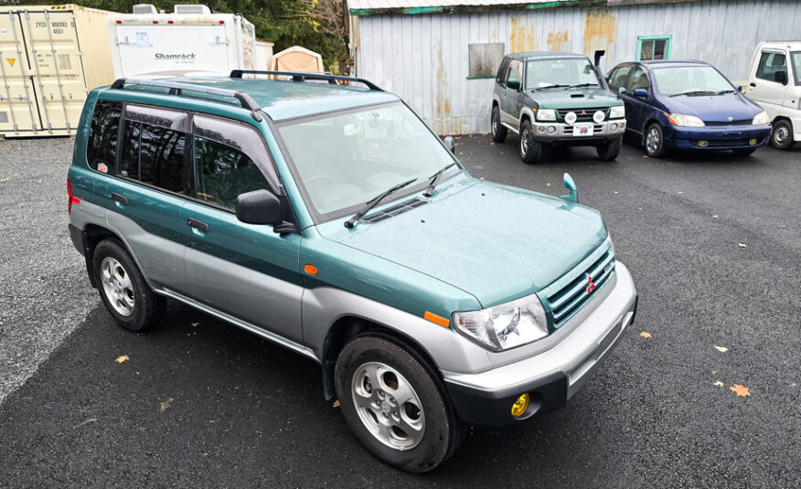 1999 Mitsubishi Pajero IO Kei Car, Green