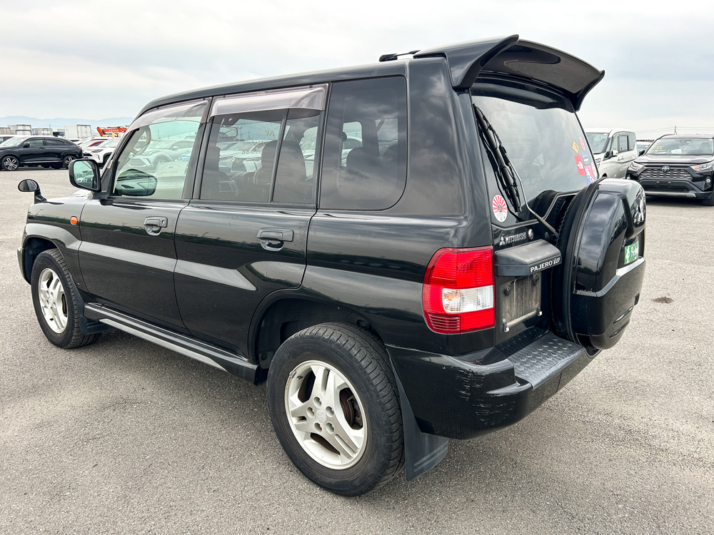 2000 Mitsubishi Pajero IO