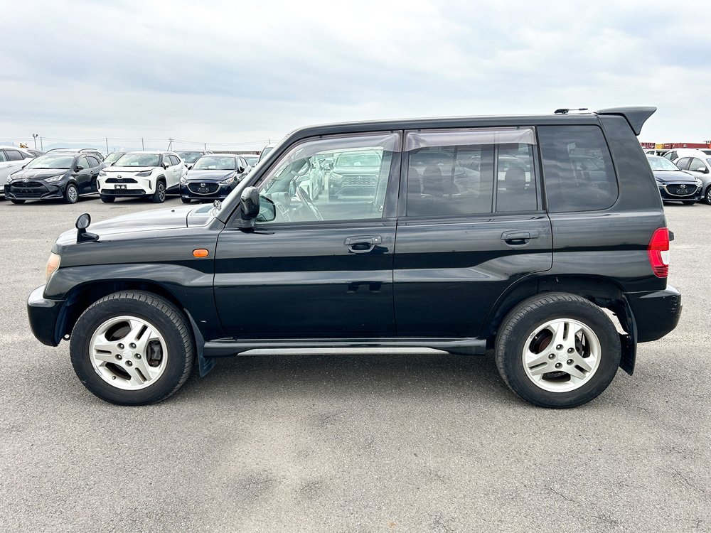 2000 Mitsubishi Pajero IO