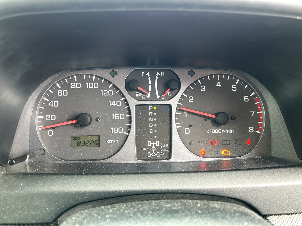 2000 Mitsubishi Pajero IO