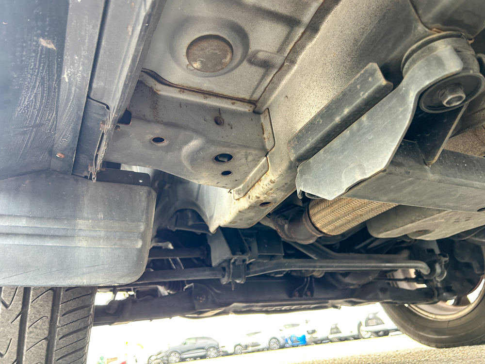 2000 Mitsubishi Pajero IO