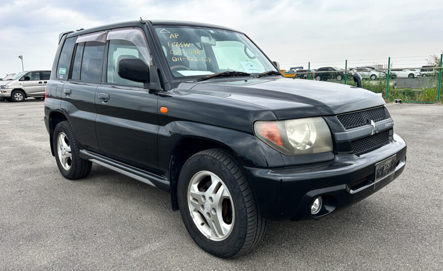 2000 Mitsubishi Pajero IO