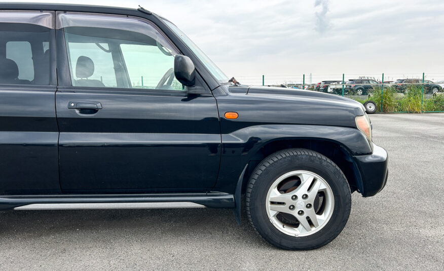 2000 Mitsubishi Pajero IO