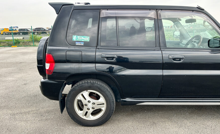 2000 Mitsubishi Pajero IO