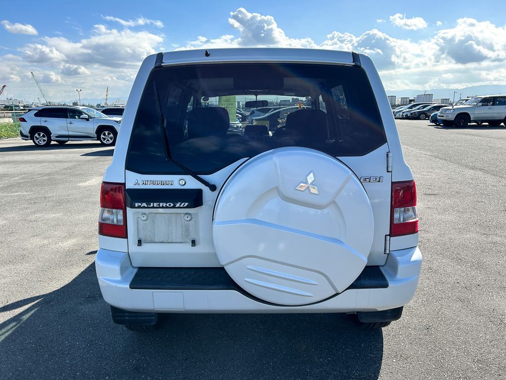 2000 Mitsubishi Pajero IO