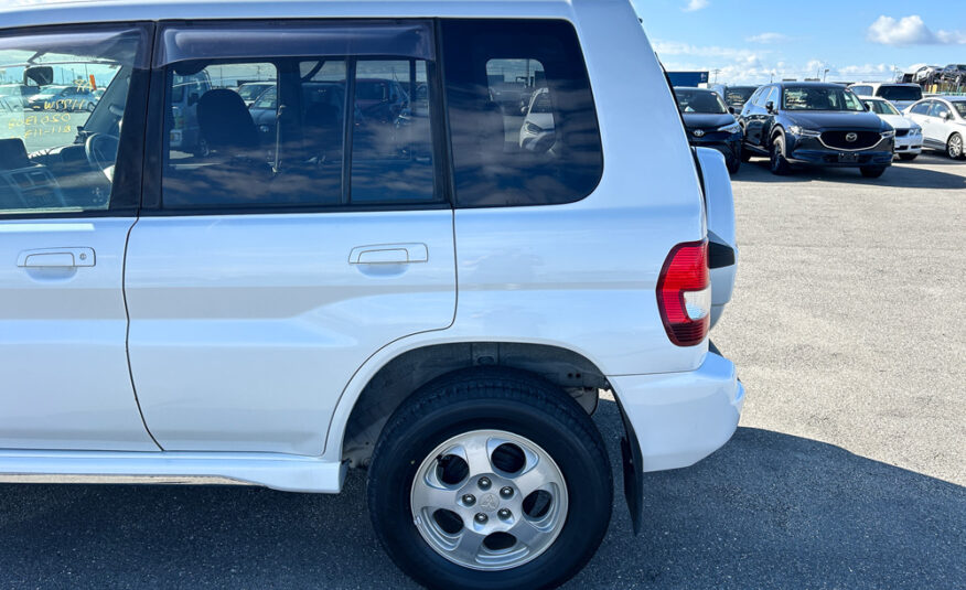 2000 Mitsubishi Pajero IO