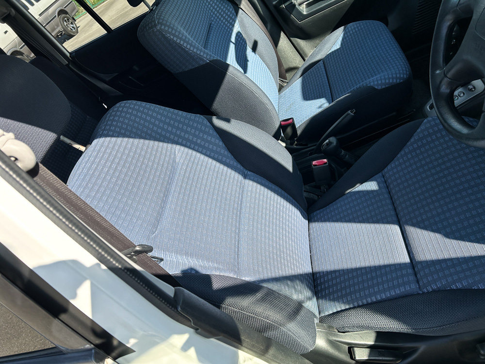 2000 Mitsubishi Pajero IO