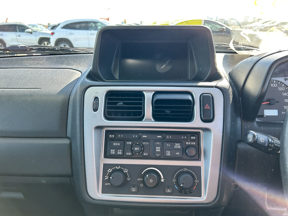 2000 Mitsubishi Pajero IO