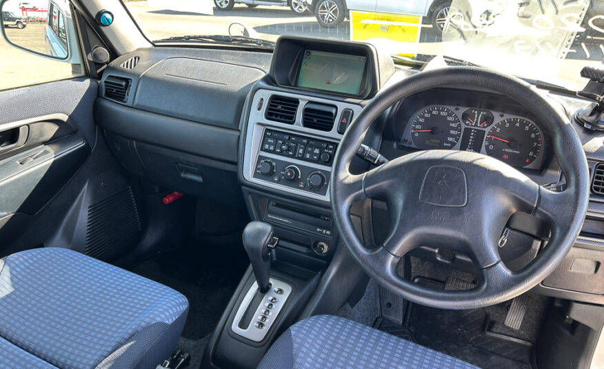 2000 Mitsubishi Pajero IO