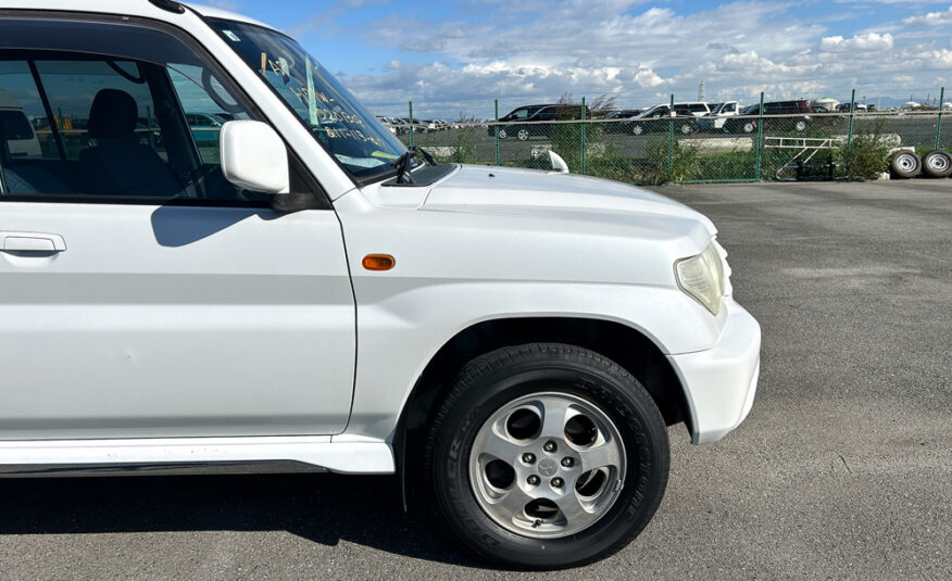 2000 Mitsubishi Pajero IO