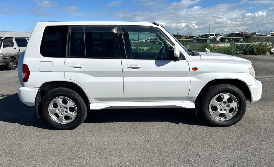 2000 Mitsubishi Pajero IO