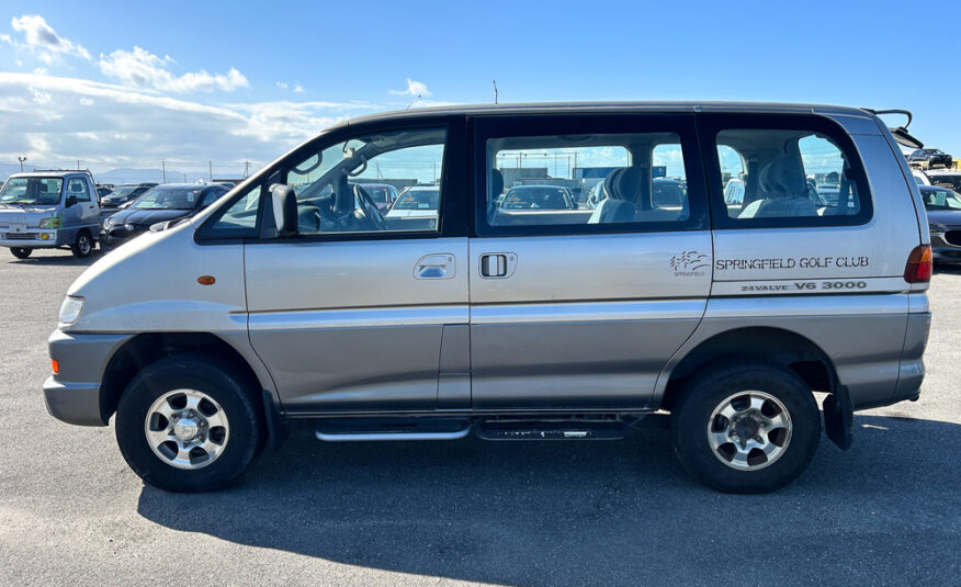 1999 Mitsubishi Delica