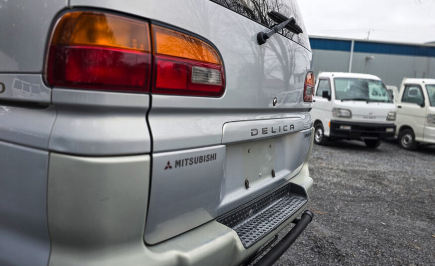 1994 Mitsubishi Delica