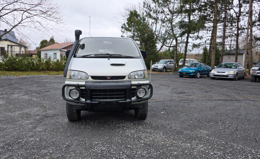 1994 Mitsubishi Delica, Van Life