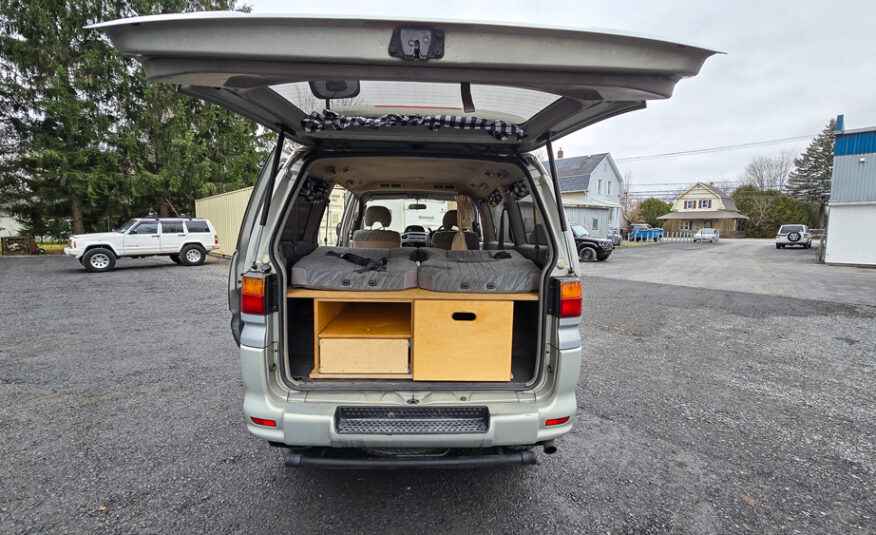 1994 Mitsubishi Delica