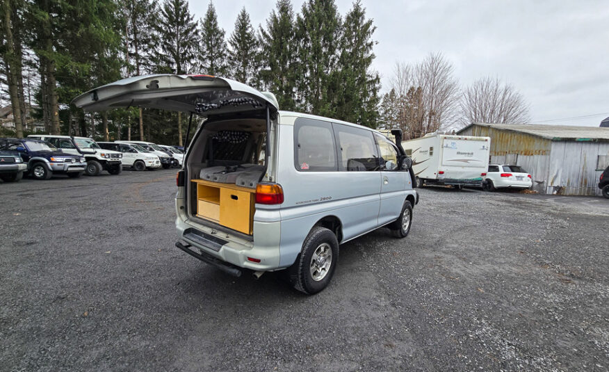 1994 Mitsubishi Delica, Van Life