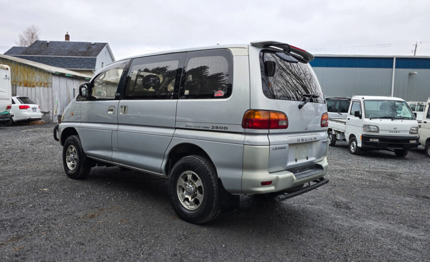 1994 Mitsubishi Delica, Van Life