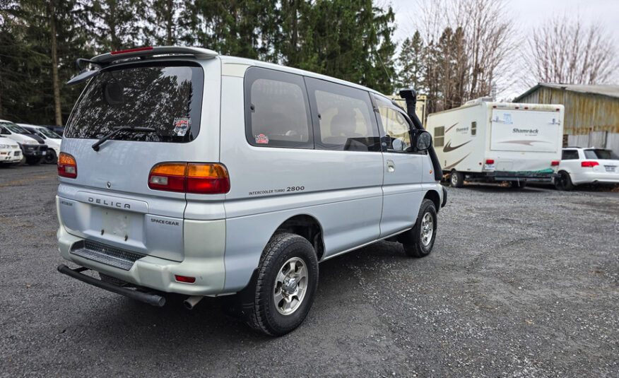 1994 Mitsubishi Delica, Van Life