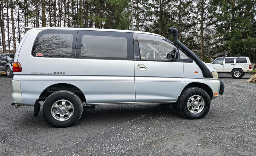 1994 Mitsubishi Delica, Van Life