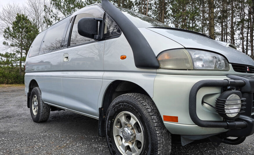 1994 Mitsubishi Delica, Van Life