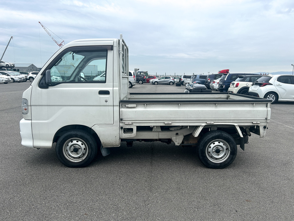 2000 Daihatsu Hijet Kei truck