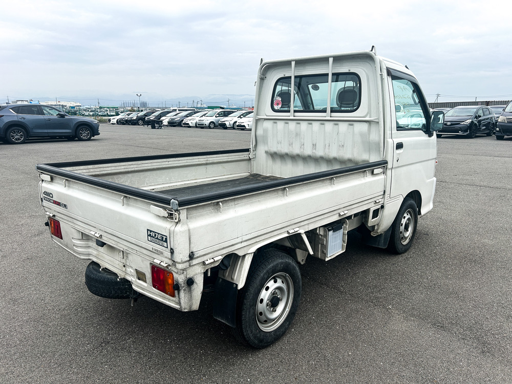 2000 Daihatsu Hijet Kei truck