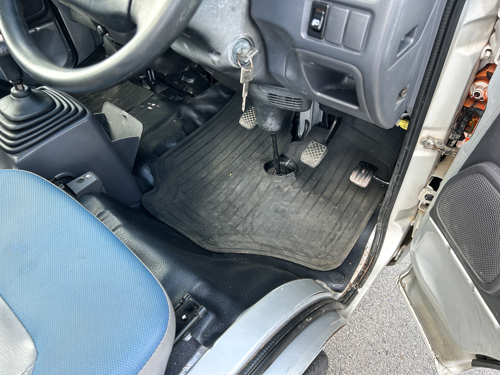 2000 Subaru Sambar