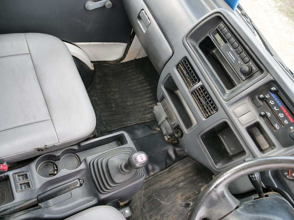 2000 Subaru Sambar