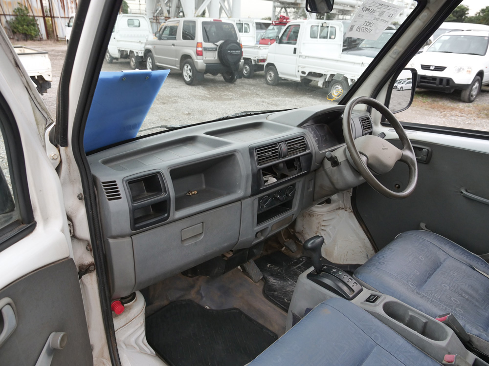 2000 Mitsubishi Minicab