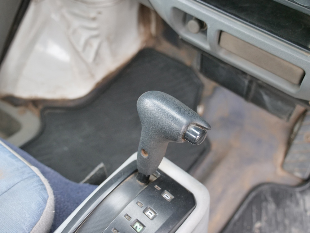 2000 Mitsubishi Minicab