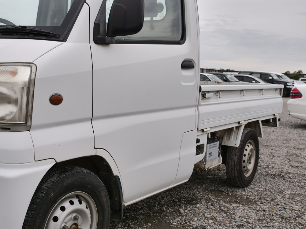 2000 Mitsubishi Minicab