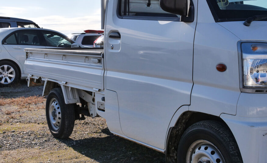 2000 Mitsubishi Minicab